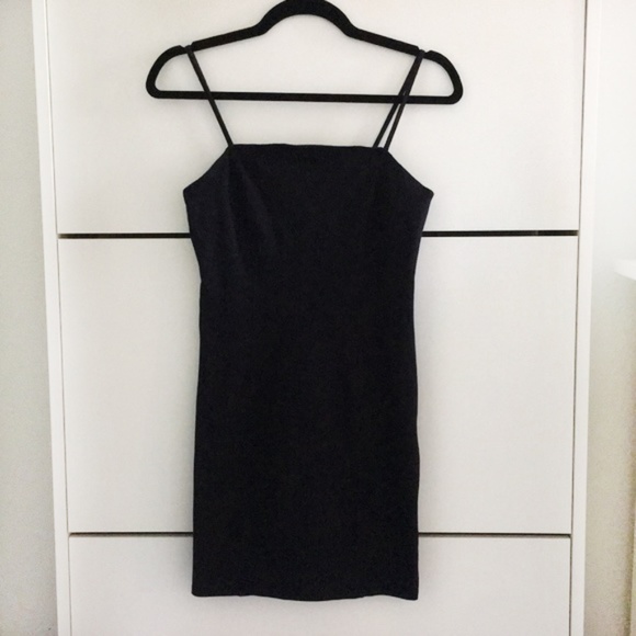 Forever 21 Dresses & Skirts - Classic Square Neck Little Black Dress